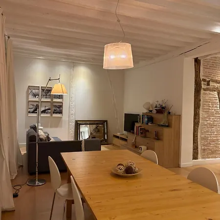 Apartamento Minimalista En El Corazón De Bilbau