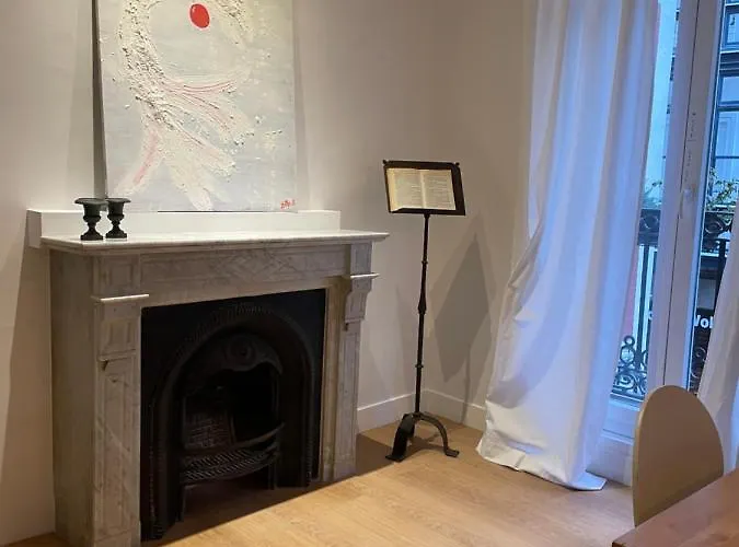 Minimalista En El Corazon De Appartamento