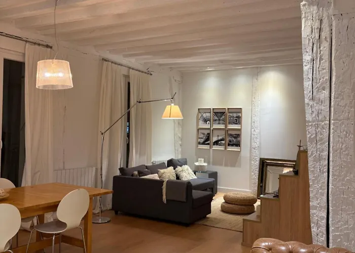 Minimalista En El Corazon De Bilbao