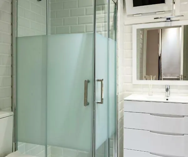 Minimalista En El Corazon De Appartamento