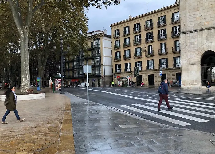 Minimalista En El Corazon De Bilbao