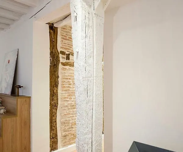 Minimalista En El Corazon De * Bilbao