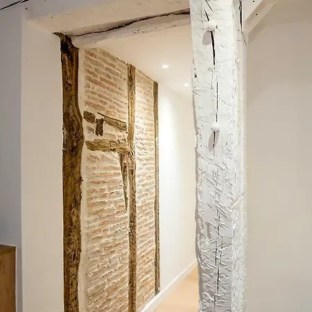 Apartamento Minimalista En El Corazón De *