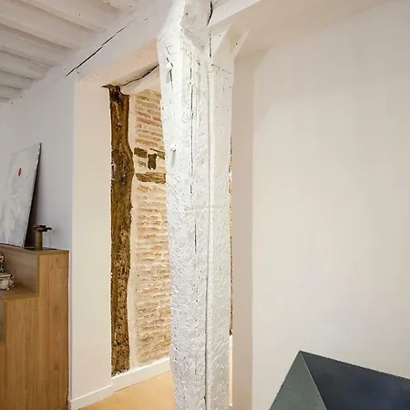 Minimalista En El Corazón De * Bilbao